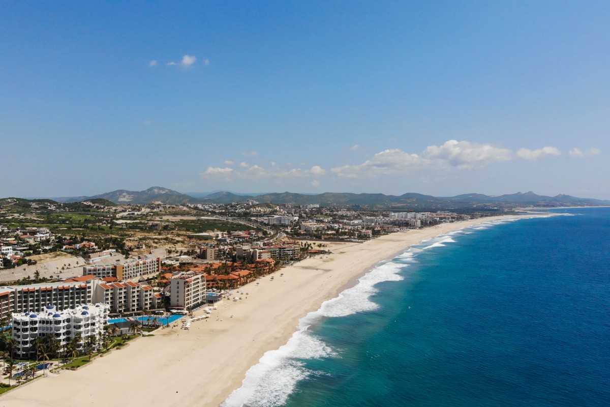 costa-azul-beach-with-buildings